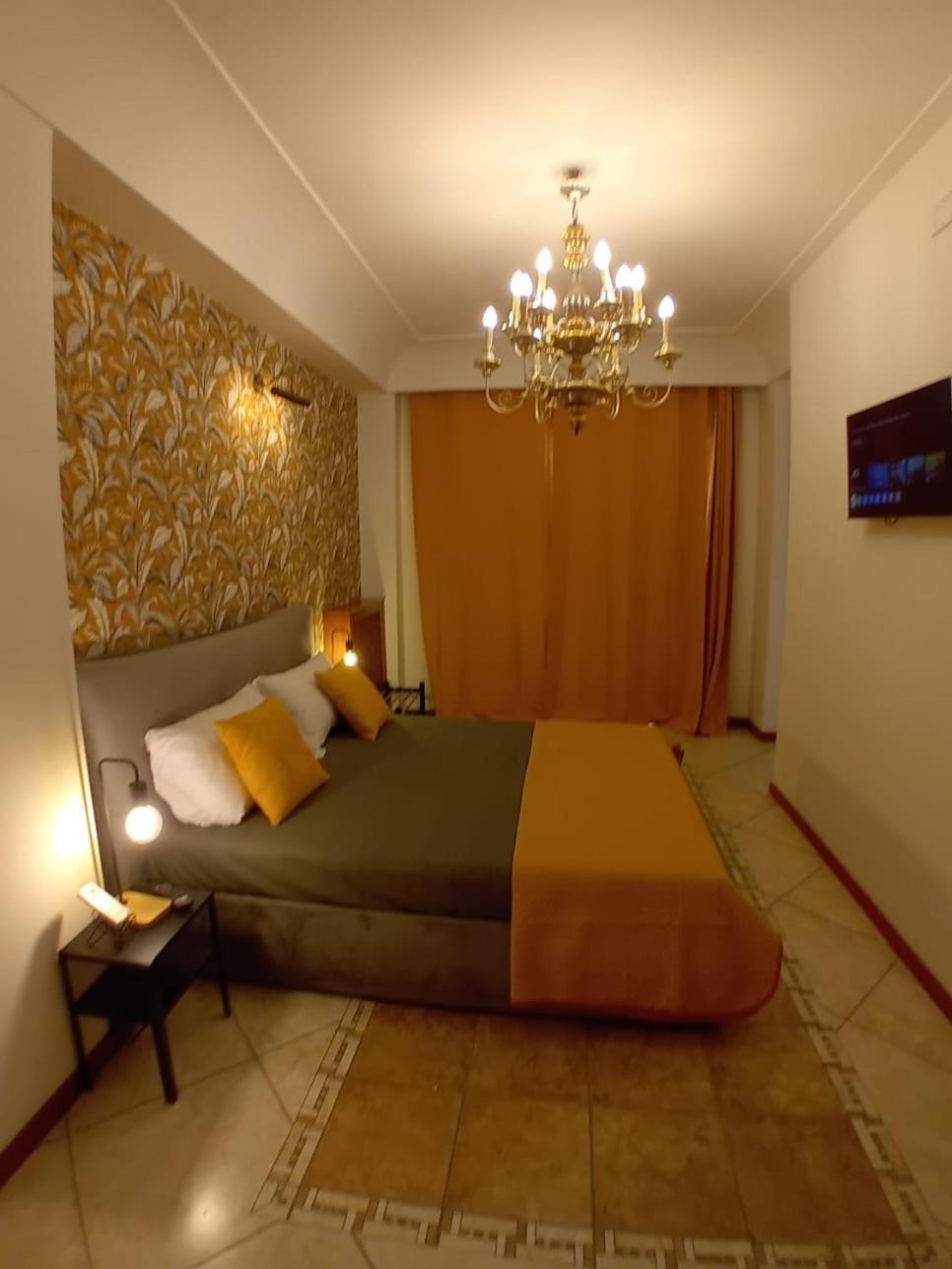 Reginella House Hotel Napoli Bagian luar foto