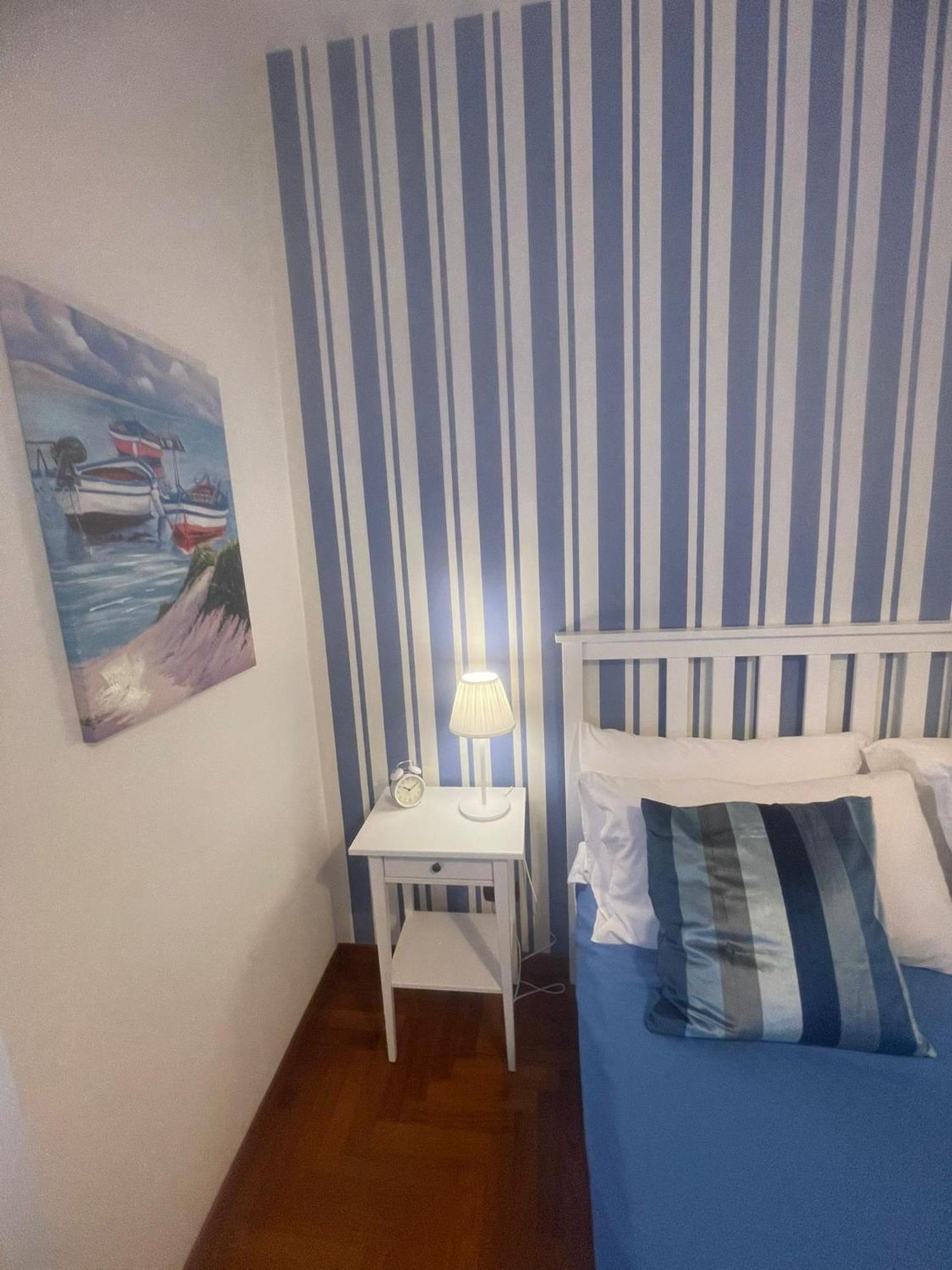 Reginella House Hotel Napoli Bagian luar foto